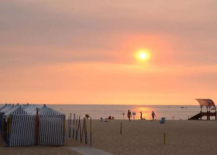 Bed & Seaside - Bola Da Nivea * Nazaré