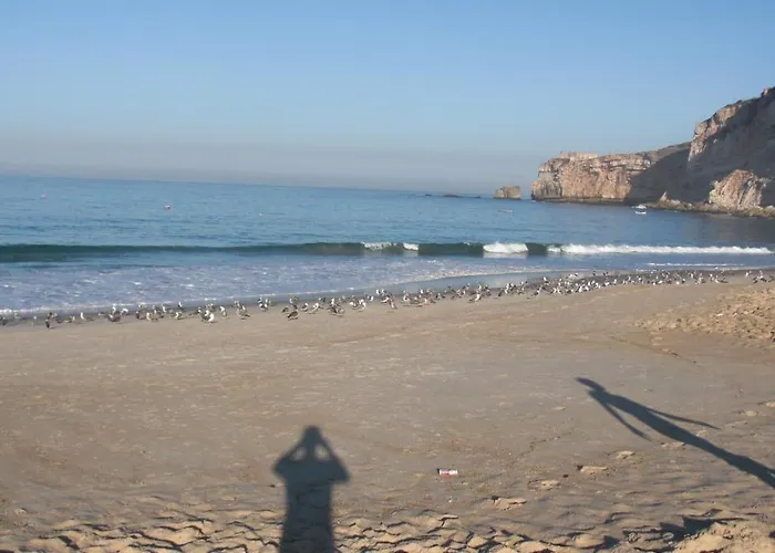 Bed & Seaside - Bola Da Nivea Nazaré