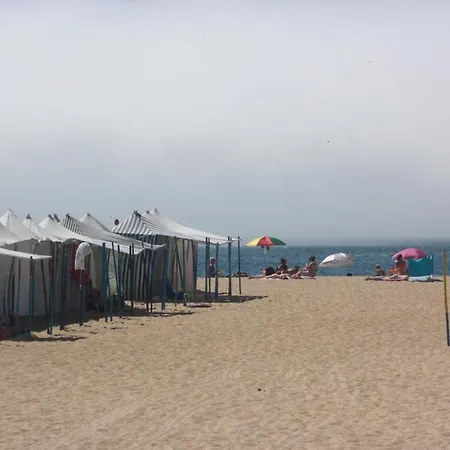 Bed & Seaside - Bola Da Nivea Nazaré