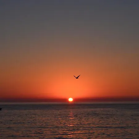 Bed & Seaside - Bola Da Nivea * Nazaré